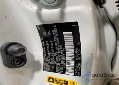 2018 Toyota Highlander Se z USA, uszkodzony, nr VIN 5TDJZRFH1JS912811